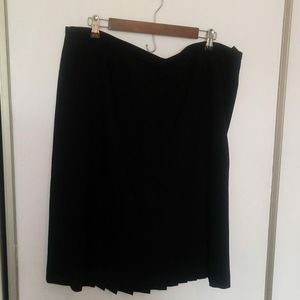 Dana Buchman Skirt